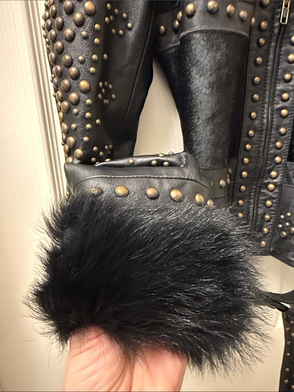 RARE Vintage CACHÉ Studded Leather Cowhide Fur Jacket Y2K Archival Mob Wife - Picture 6 of 14